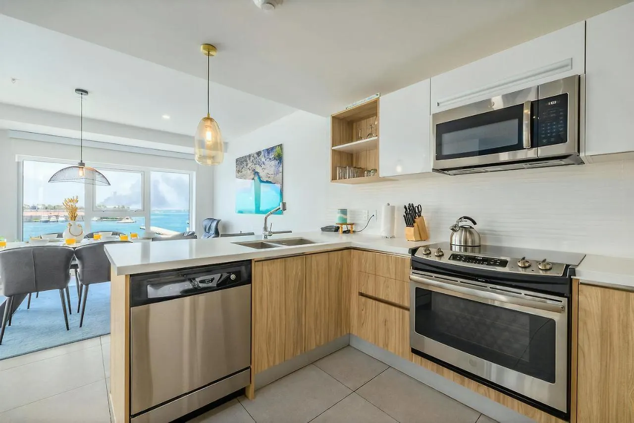 Magnificent 2 Bedroom Corner Condo With The View Oranjestad 0*,