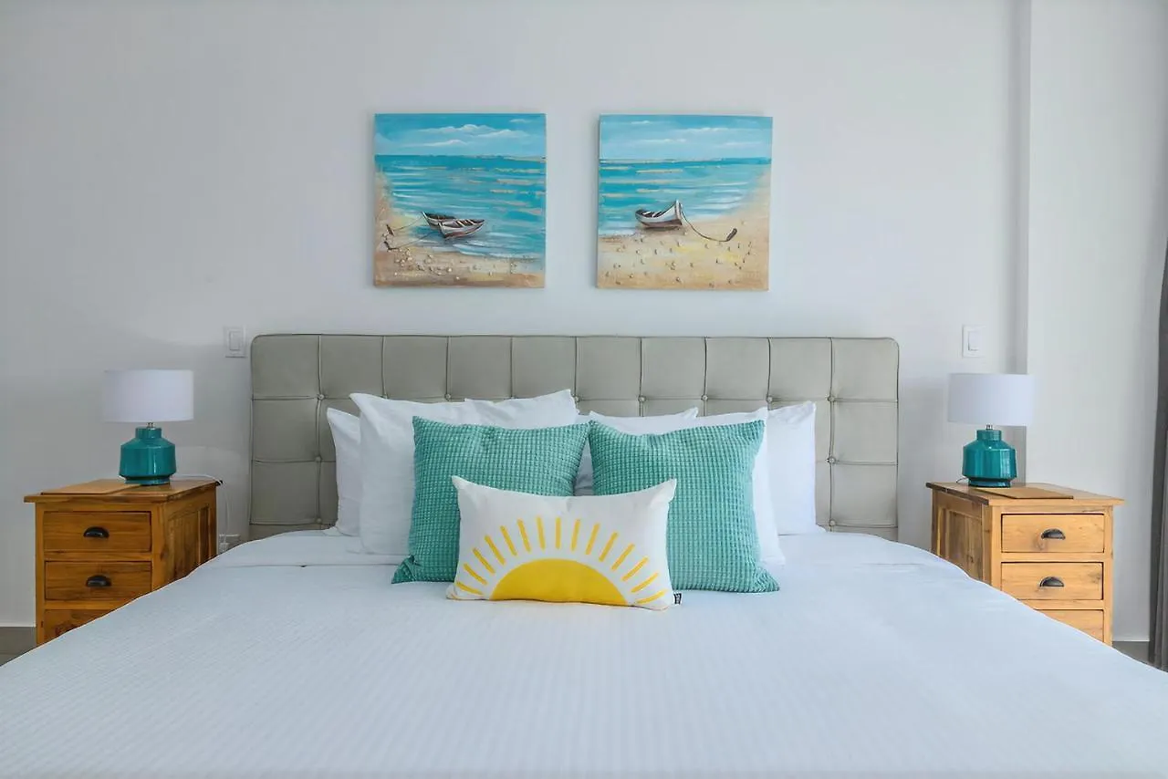 Magnificent 2 Bedroom Corner Condo With The View Oranjestad