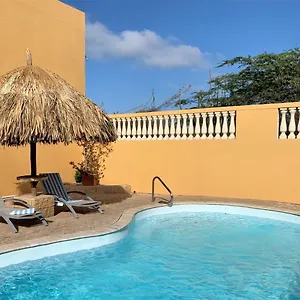 Resort Montana Eco Aruba, Oranjestad